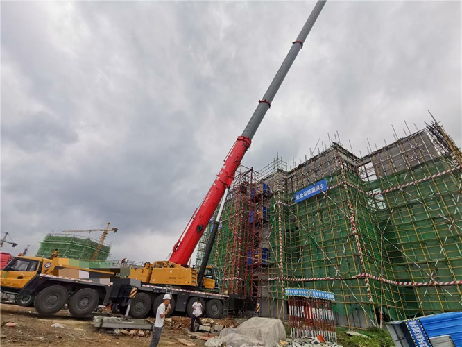 新建区吊车租赁需要注意事项