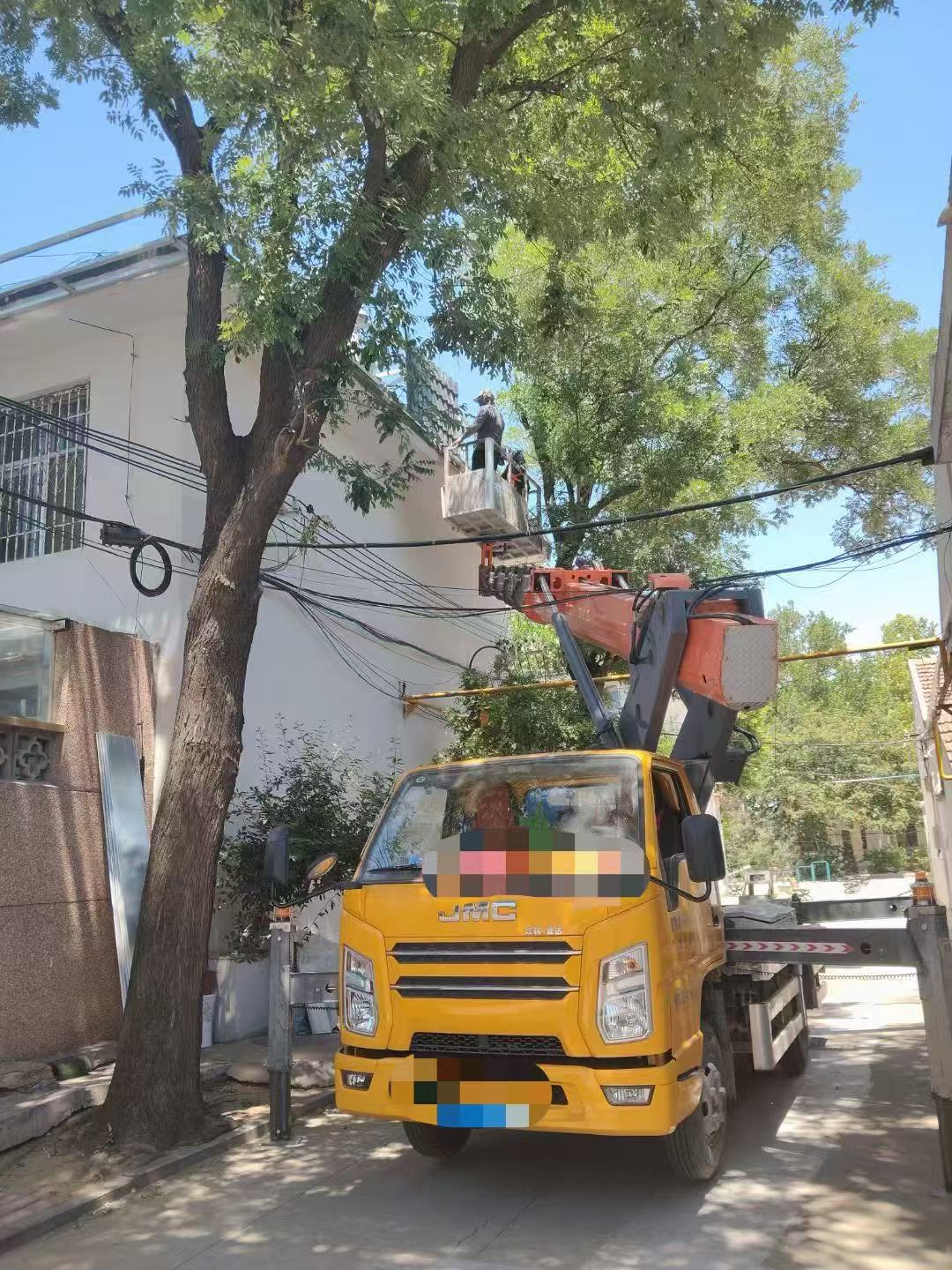 新建区高空作业车能吊装重物吗？最大承载多少公斤？